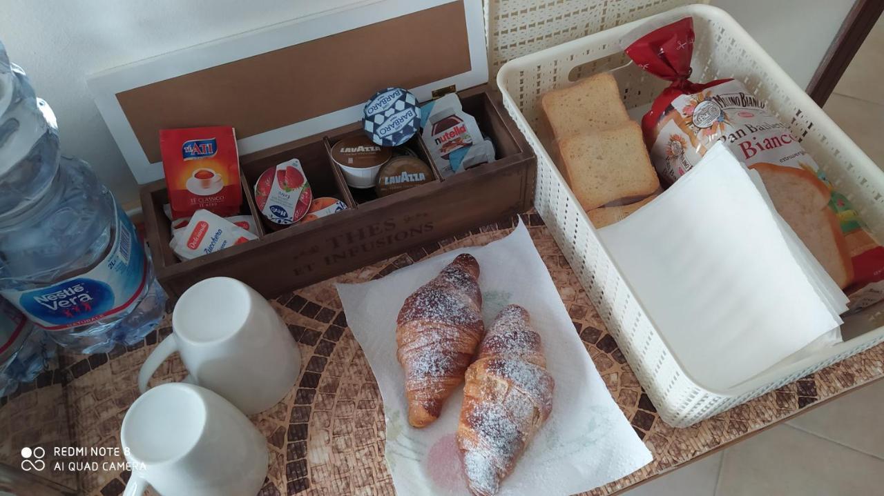 Bed & Breakfast Acquaviva Di Vullo Vincenzo Acquaviva Platani 部屋 写真