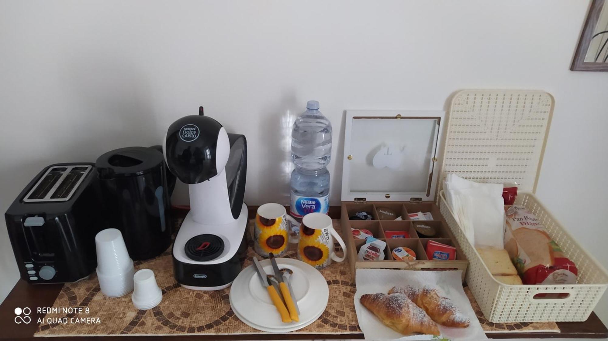 Bed & Breakfast Acquaviva Di Vullo Vincenzo Acquaviva Platani 部屋 写真