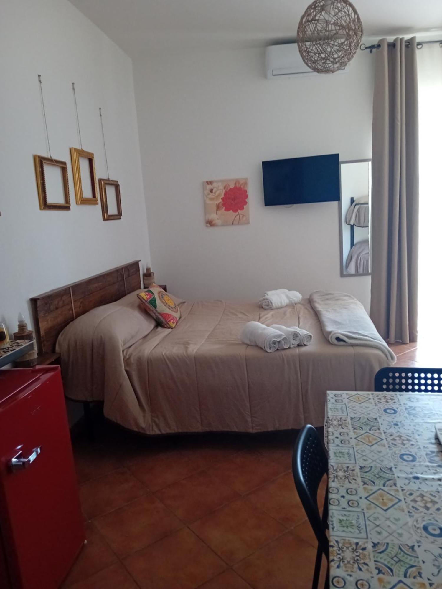 Bed & Breakfast Acquaviva Di Vullo Vincenzo Acquaviva Platani 部屋 写真