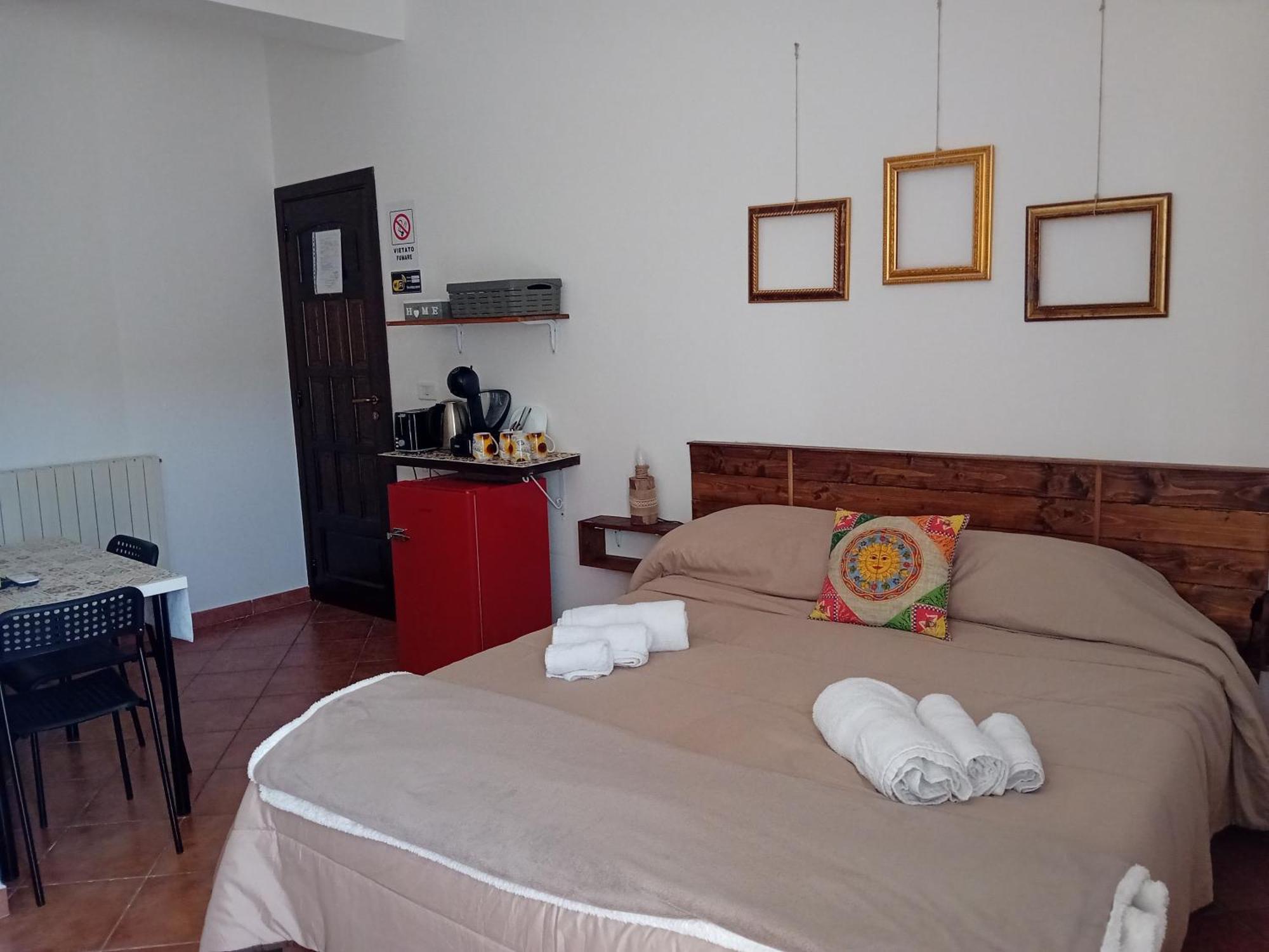 Bed & Breakfast Acquaviva Di Vullo Vincenzo Acquaviva Platani 部屋 写真